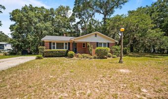 25 Miller Dr W, Beaufort, SC 29907