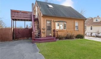 17 Padelford Ave, East Providence, RI 02915