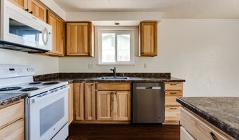 786 788 W QUINALT St, Springfield, OR 97477