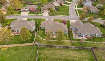 16011 Cedar St, Basehor, KS 66007