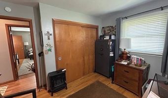 221 1st E St, Bottineau, ND 58318