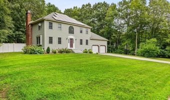 4 Crestwood Dr, Blackstone, MA 01504