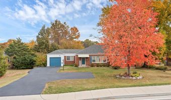 8216 Mackenzie Rd, Affton, MO 63123