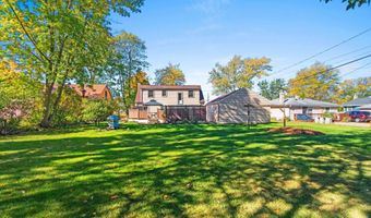 2200 S GREENVIEW St, Appleton, WI 54915