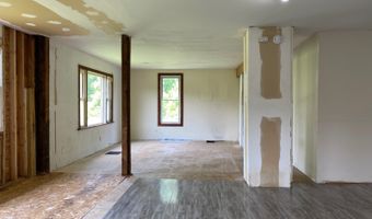 26 Verbraska Ave, Amsterdam, NY 12010