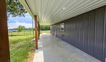 5285 Route F, Anderson, MO 64831