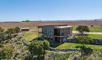 256 Snake River Dr, American Falls, ID 83211