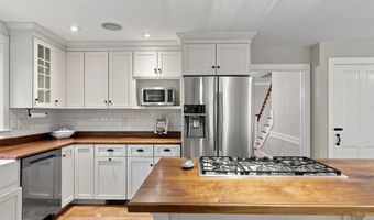4 Russell Hill Rd, Brookline, NH 03033