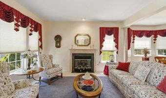 15 BREEZE Ter, Barnegat, NJ 08005