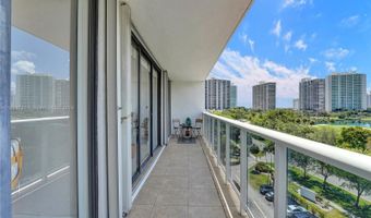 3625 N Country Club Dr 706, Aventura, FL 33180