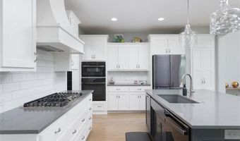 14423 N 145th St, Basehor, KS 66007