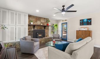 5208 Russell Dr NW, Albuquerque, NM 87114