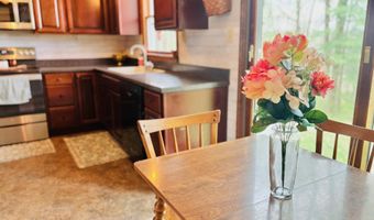 1191 N Lawrence Hollow Dr, Bloomfield, IN 47424