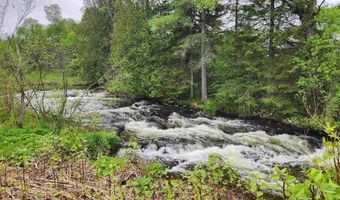 16 Northridge Rd, Burke, VT 05871