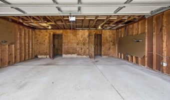 1670 Tudor Dr, Ann Arbor, MI 48103