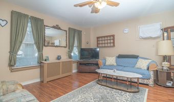 55 Lower Main St, Aberdeen, NJ 07747