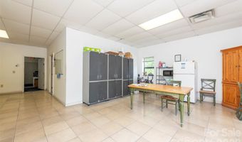 45 Spiral Rd, Arden, NC 28704