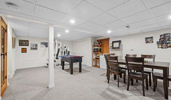 1801 Arbordale Ln, Algonquin, IL 60102