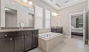 7114 BOWSPIRIT Pl, Apollo Beach, FL 33572