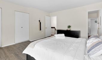 8608 VILLAGE Sq 15/8608, Alexandria, VA 22309