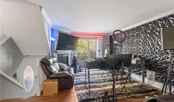 5 Morrill Ln G, North Providence, RI 02904