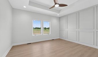 422 NE Lakota Dr, Adrian, MO 64720
