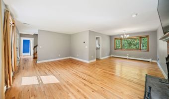 225 Bethmour Rd, Bethany, CT 06524