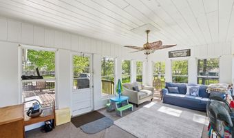 205 Victoria Dr, Alexandria, MN 56308