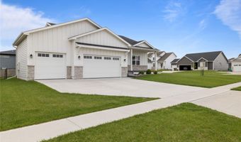 834 33rd Ct SW, Altoona, IA 50009
