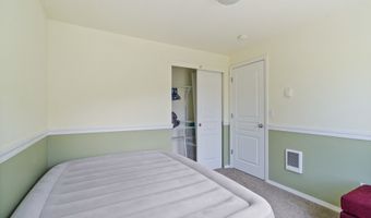 8465 S HOLLYHOCK St, Rockaway Beach, OR 97136