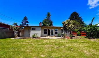 337 SPRUCE Dr, Brookings, OR 97415