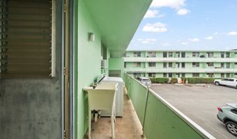 775 McNeill St 223, Honolulu, HI 96817