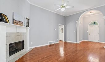 8217 THORNE Dr, Bartlett, TN 38002