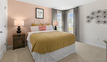 941 Misty Creek Dr, Aberdeen, NC 28315