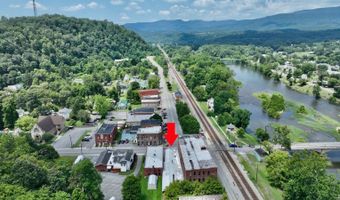 342 S. Monroe St, Alderson, WV 24910