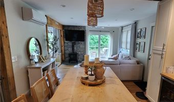155 Hatchery Rd, North Kingstown, RI 02852