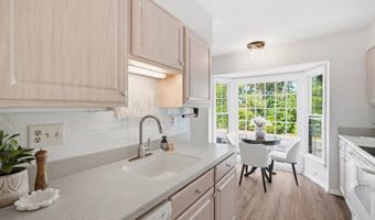 1270 CADDIE Dr, Arnold, MD 21012