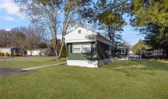 12 Valiant Dr, Coventry, RI 02816
