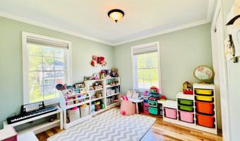 40 Ellis Ct, Bangor, ME 04401