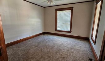 1136 Kearney St, Atchison, KS 66002