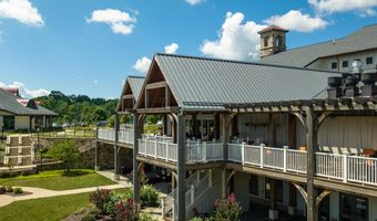 144 COWBIRD St, Lake Frederick, VA 22630