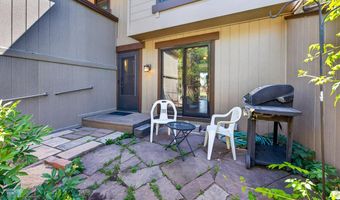 4656 Greenbriar Ct 90, Boulder, CO 80305