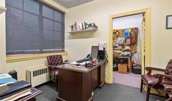 634 Park Ave, Cranston, RI 02910