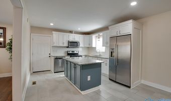 233 Carlin St, Albertville, AL 35951