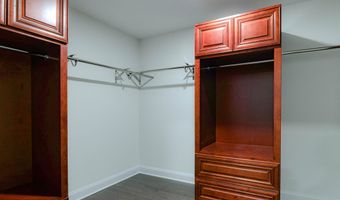 58 Fish Hawk Dr, Middletown, NJ 07748