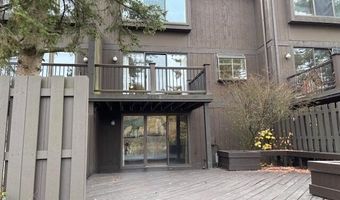 2547 Meade Ct, Ann Arbor, MI 48105