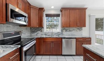 27 Tartaglia St, Johnston, RI 02919