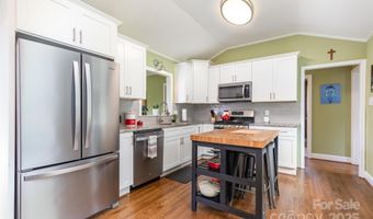 4200 Firethorne Rd, Charlotte, NC 28205