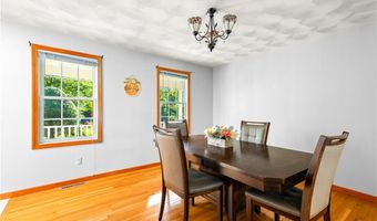 24 Poppy Hill Dr, Johnston, RI 02919