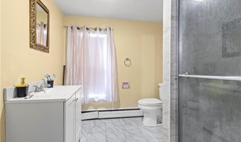 22 Whipple Ave, North Providence, RI 02911